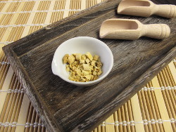 Süßholz, Süßholzwurzel, Glycyrrhiza glabra, Glycyrrhizinsäure, Wurzel, Süßholz, Heilpflanze