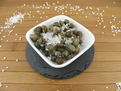 Kapern, Kaper, würzig, Kapernstrauch, Essen, Ernährung, salzig, Essig, Meersalz
