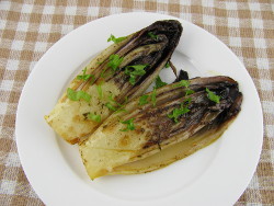 Inulin, Chicorée, roter Chicorée, Gemüse, Ballaststoffe, Darmbakterien, Darmgesundheit, gesunde Ernährung, Grillen, Gemüse, Bakterienfutter, Grillsaison