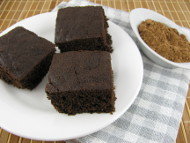 Carob, Carobpulver, Brownies, Carob-Brownies, Schokokuchen, Backen, Gebäck, Kuchen, Histaminintoleranz, HIT, Unverträglichkeit Kakaopulver, Alternative, leckeres Backen, gesund Backen, Backideen